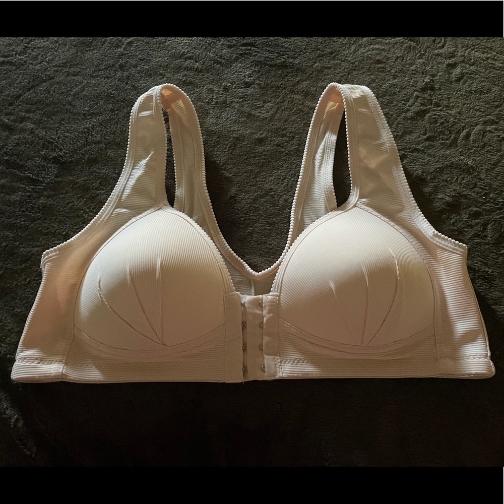 International 42B Bra